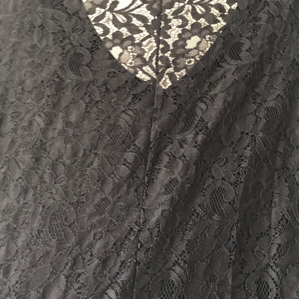 Lace Back Top - Picture 4 of 4